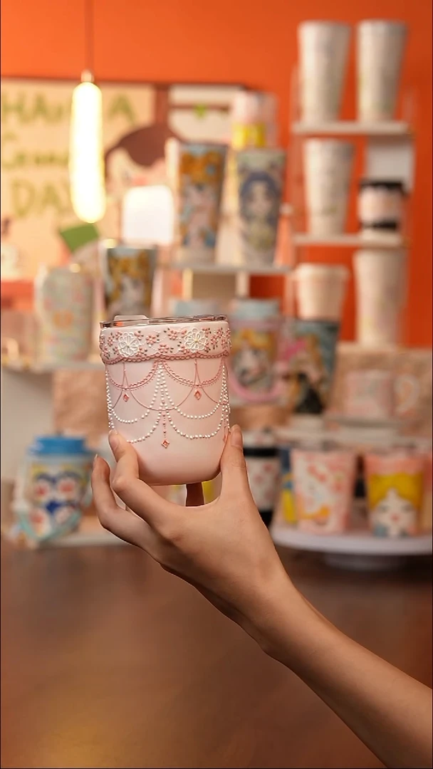 景德镇手工手绘文创陶瓷杯