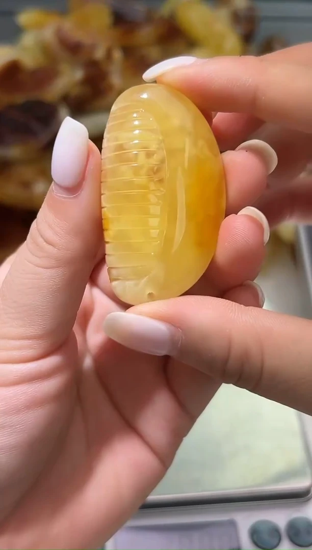 裸石琥珀未镶嵌琥珀蜜蜡吊坠