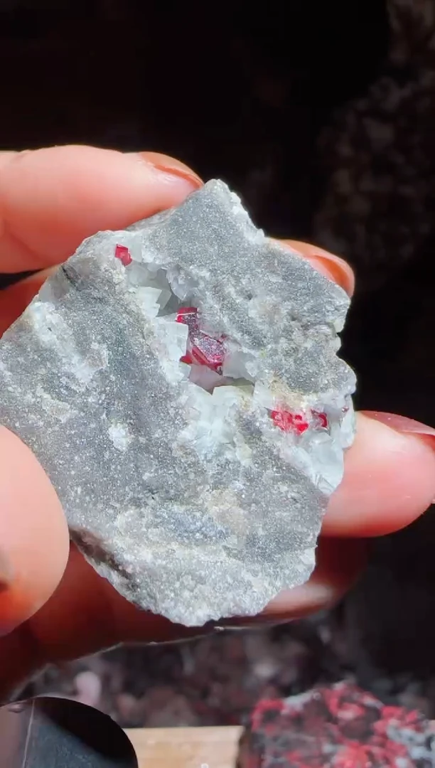 天然辰砂朱砂毛料8