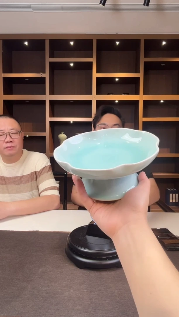 摆件瓷博会-龙泉青瓷161