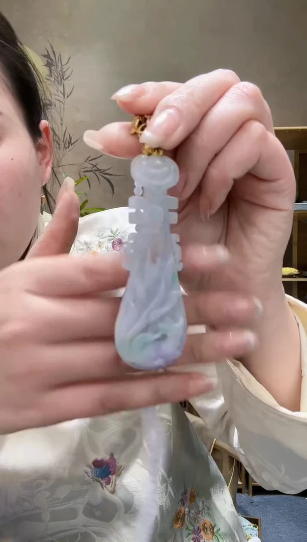 【闪购商品】翡翠颈饰未镶嵌吊坠