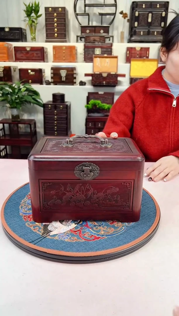 紫檀木类成套家具龙凤呈祥云锦款