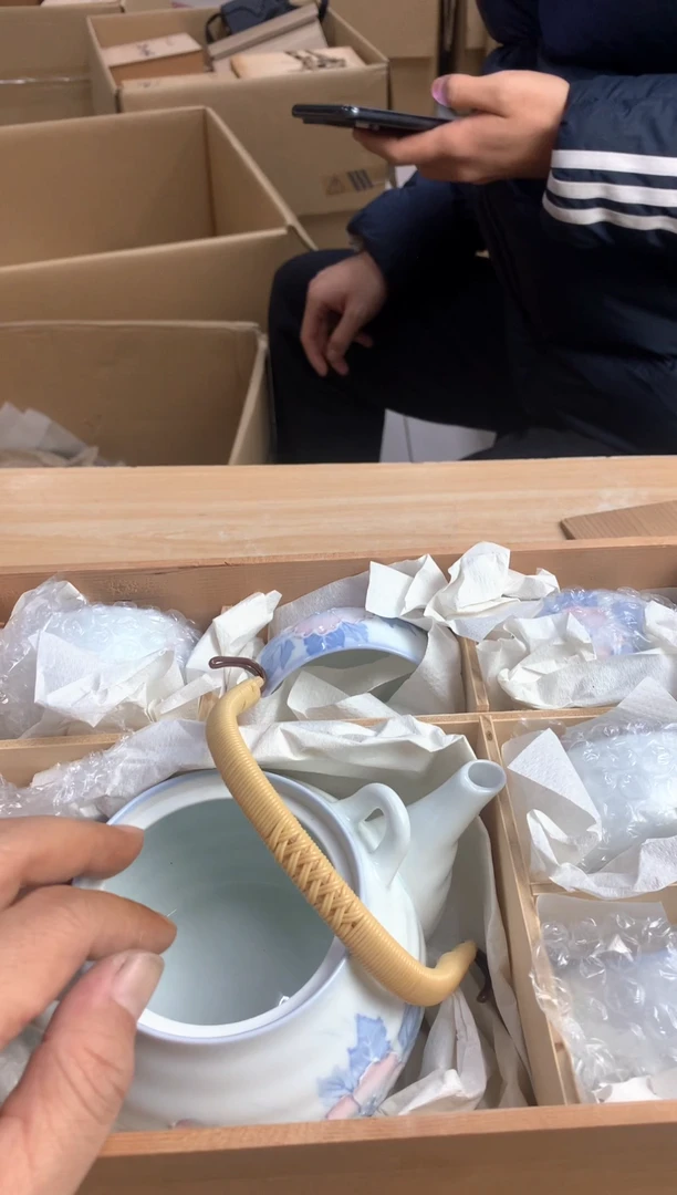 陶瓷无盖款默认微瑕，no退no换，介意勿拍