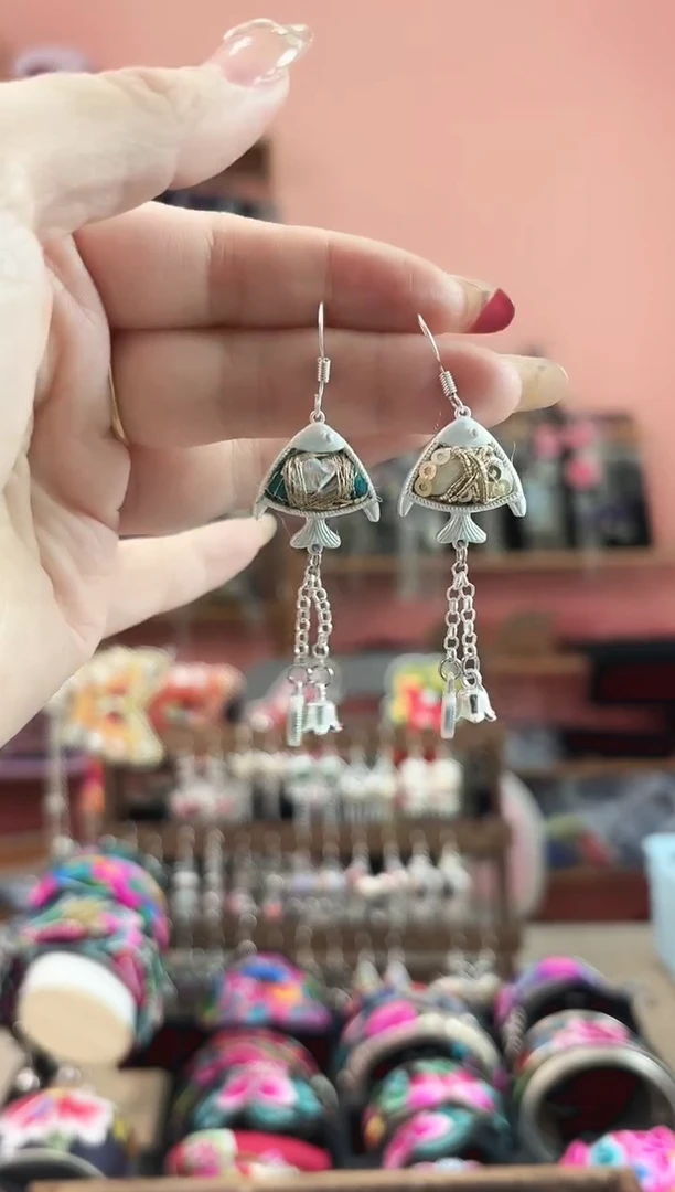 织绣艺枝独绣手工饰品76