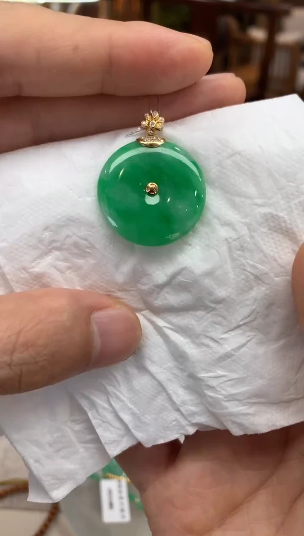 翡翠18K金镶嵌吊坠(不含链)平安扣