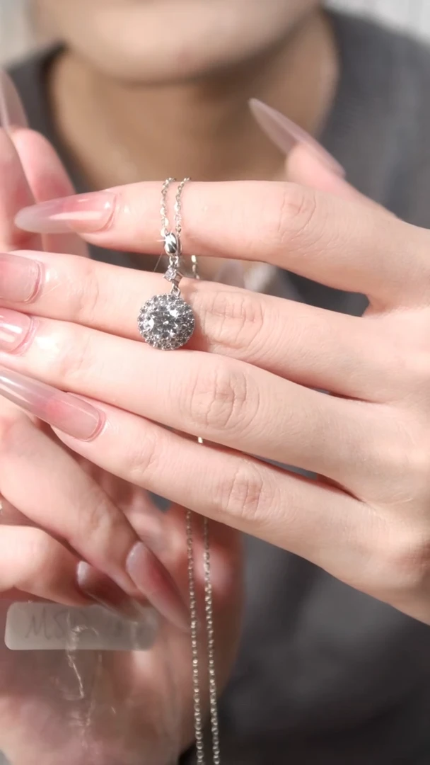 合成碳硅石吊坠925银莫桑 1克拉超豪蛋糕吊坠MSD.156