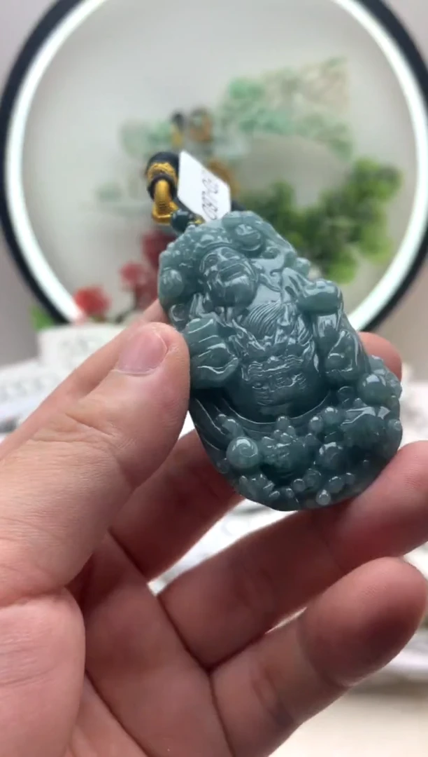 颈饰未镶嵌翡翠财神