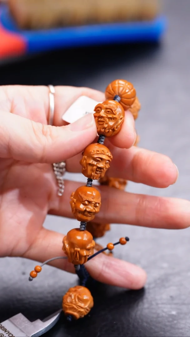 【闪购商品】橄榄核吊坠橄榄核