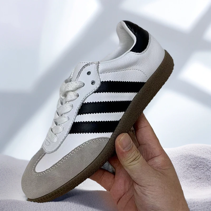 安哥拉红德训鞋软底软面运动休闲平底鞋时尚百搭款休闲女鞋