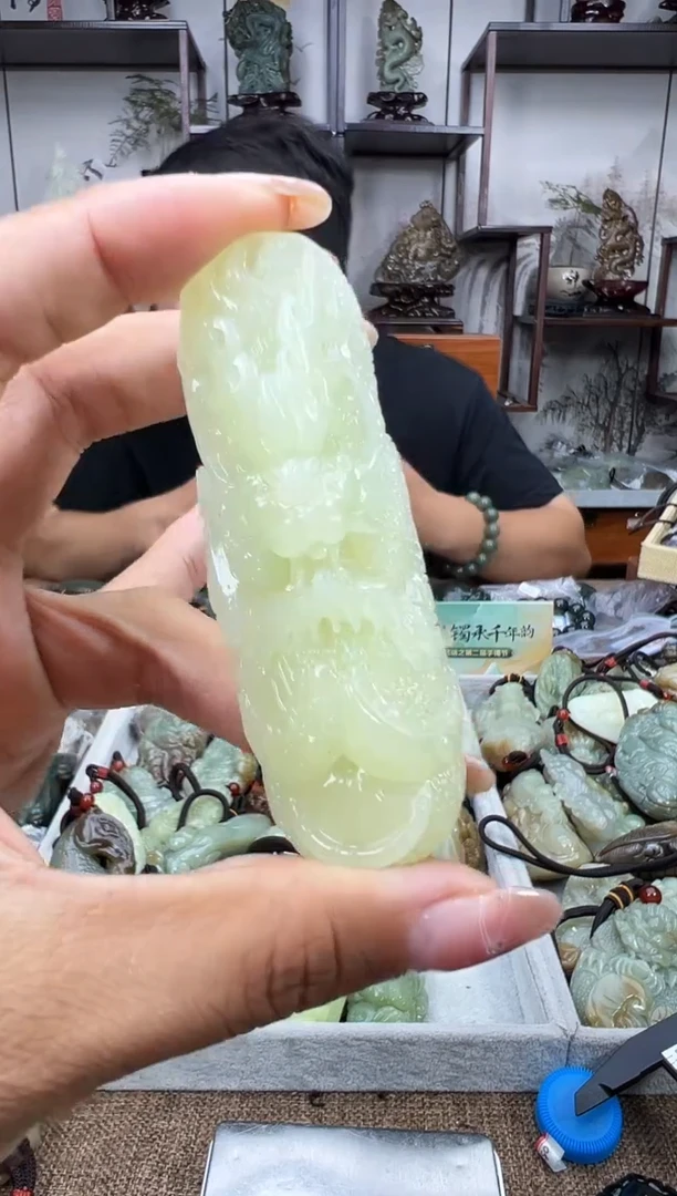 和田玉未镶嵌把件1