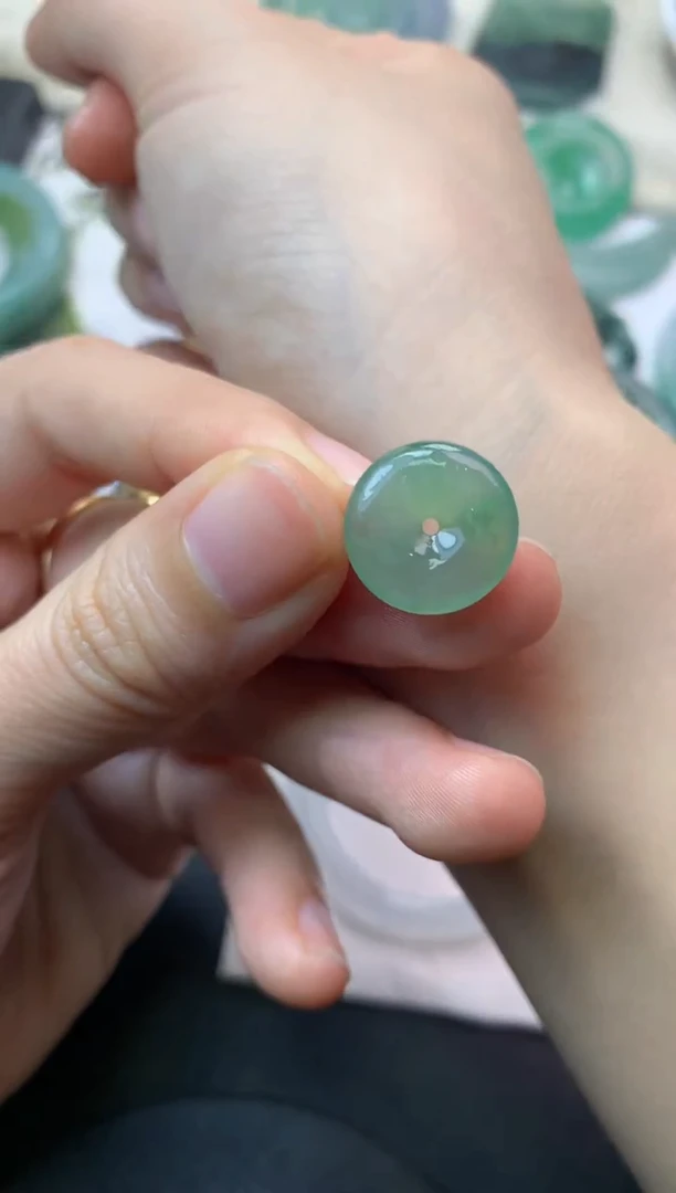 未镶嵌定制翡翠毛货