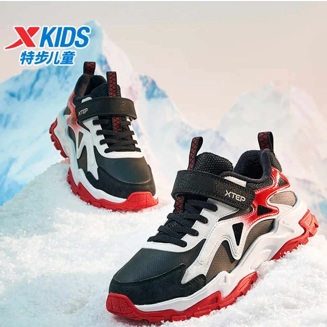 特步男童鞋春秋保暖棉鞋儿童鞋皮面防滑新款运动鞋676415329391