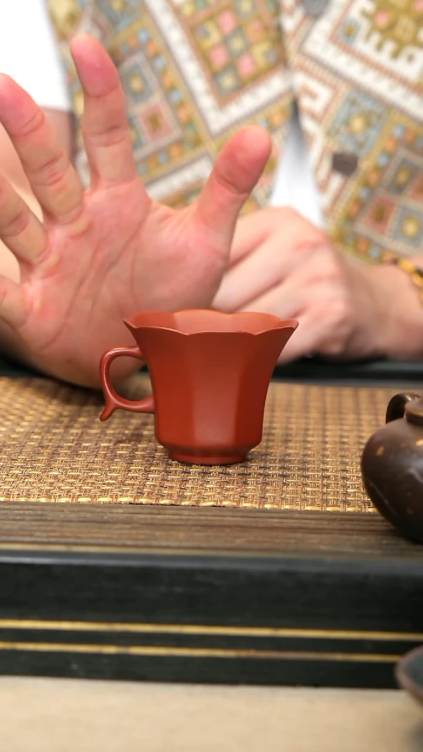 茶壶紫砂9《花口·把杯》朱泥