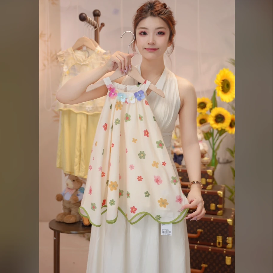 MOMOCO夏季上新花朵连衣裙