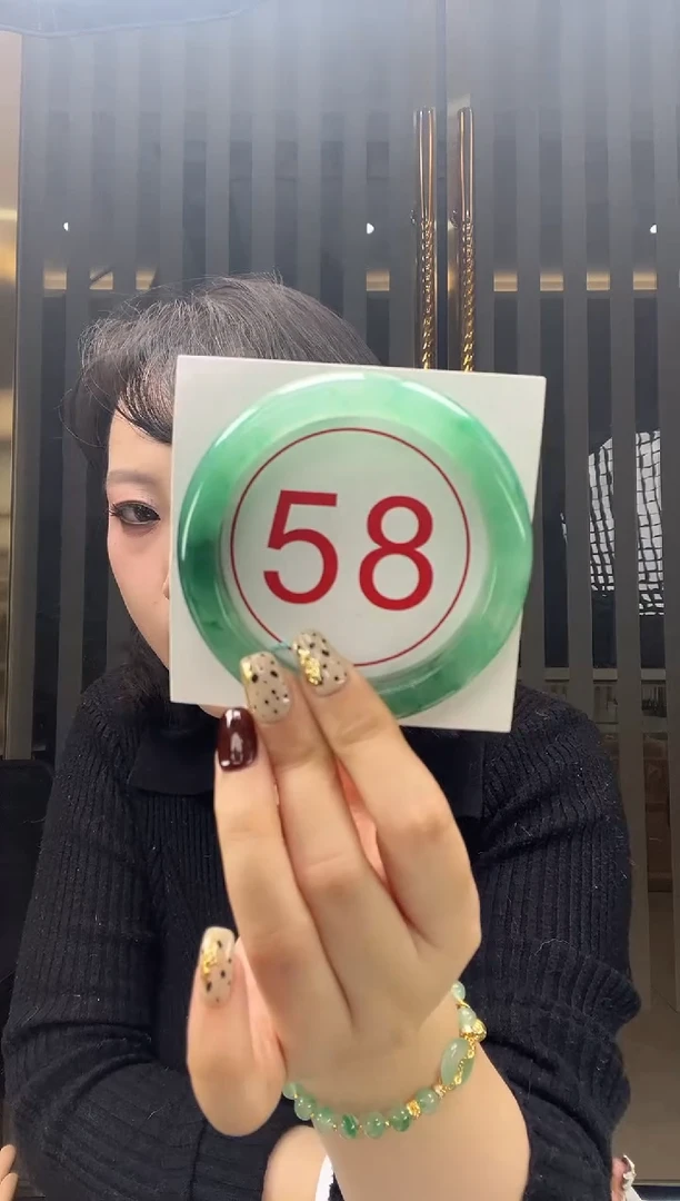 未镶嵌手镯石英质玉52