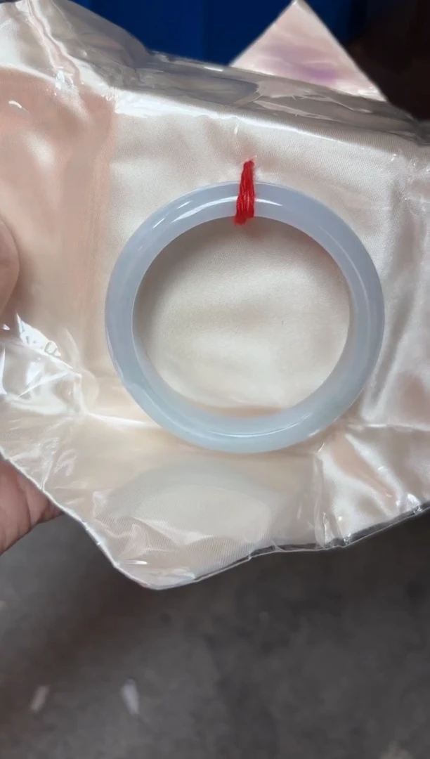 未镶嵌手镯翡翠翡翠手镯1