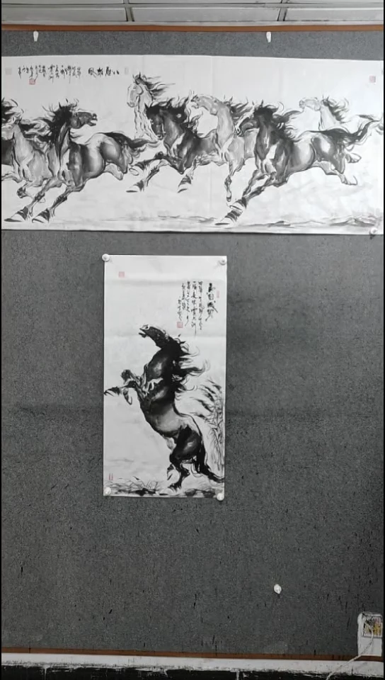 国画水墨写意单骏马图
