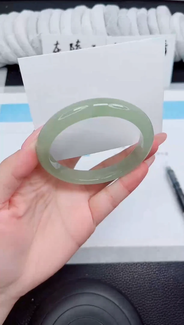 石英质玉手镯未镶嵌152-60.8