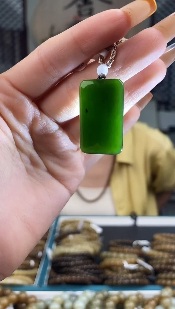 和田玉未镶嵌颈饰拍一发一