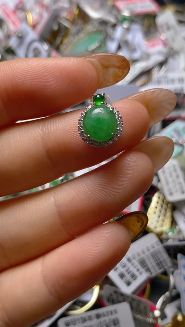 银S925镶嵌戒指翡翠百内无证书