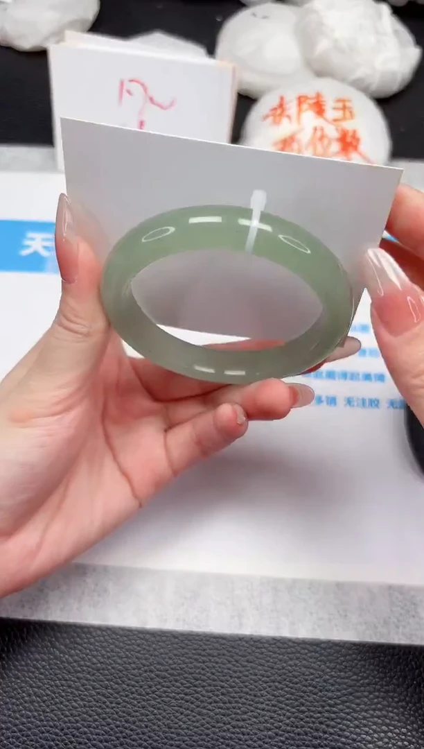 石英质玉手镯未镶嵌276-58