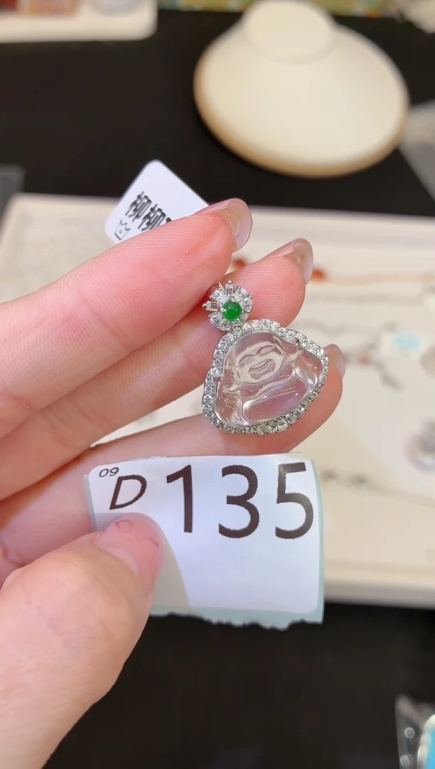 颈饰银S925镶嵌石英质玉青*?D135