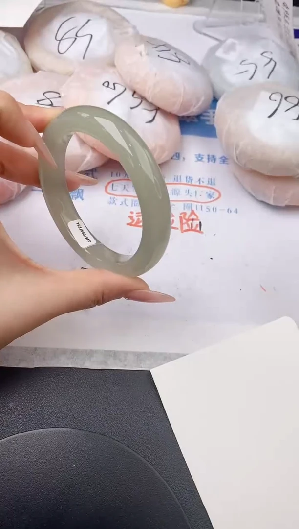 未镶嵌手镯石英质玉w161-DB60+