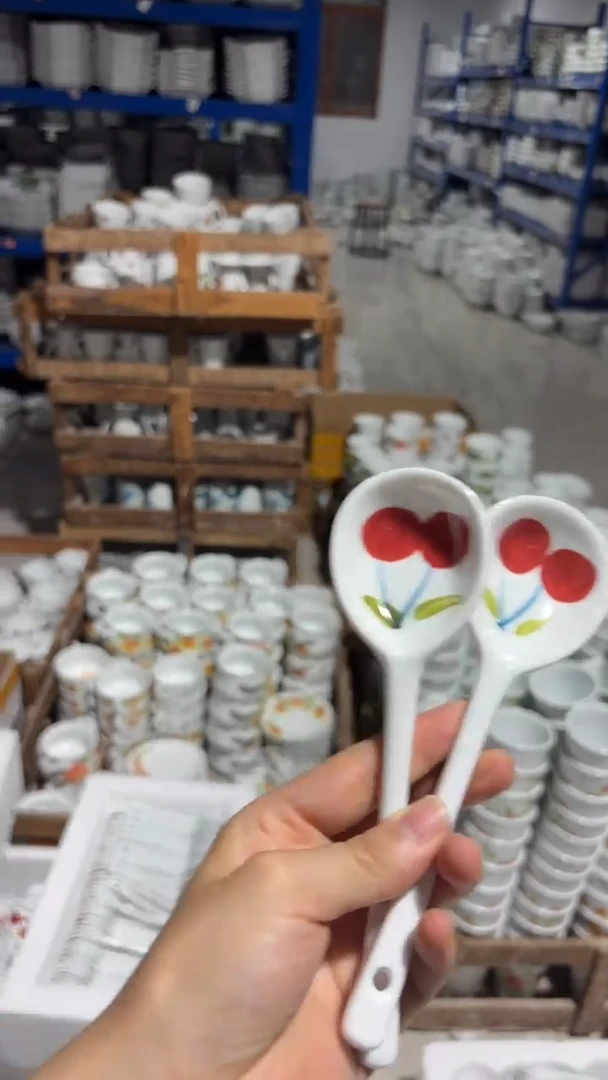 瓷片景德镇手绘釉中彩（食品级）长柄勺一对