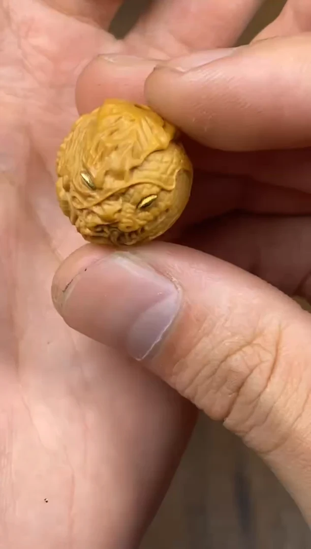 猴头核桃吊坠龙蛇之变  镶嵌