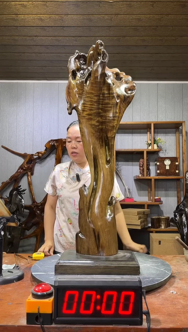 金丝楠梅****S阴沉木随行摆件