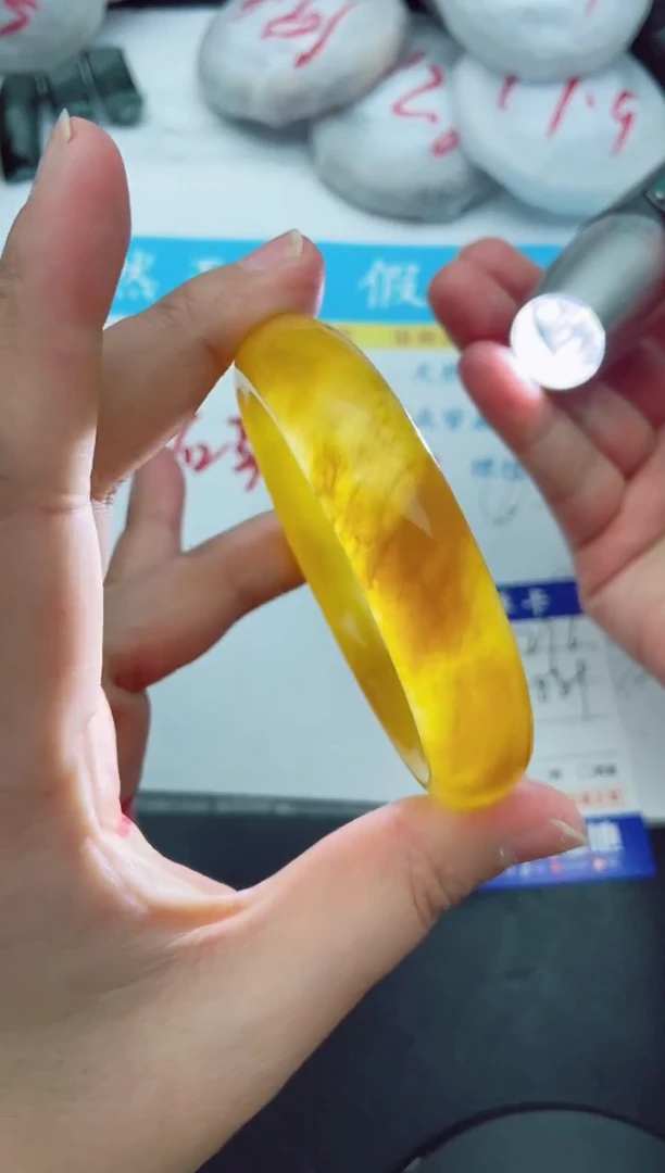 【闪购商品】石英质玉手镯未镶嵌276+58/59