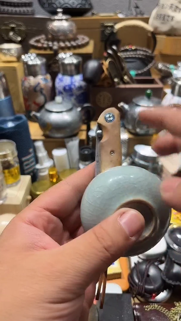 瓷片闪购商品 如图所示