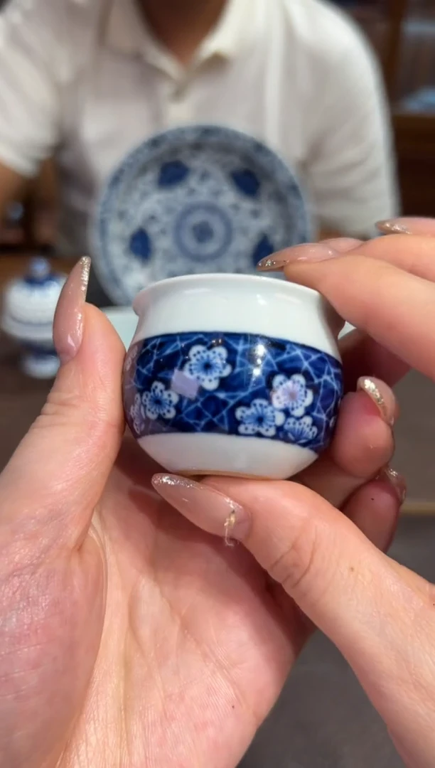 瓷片         青韵堂