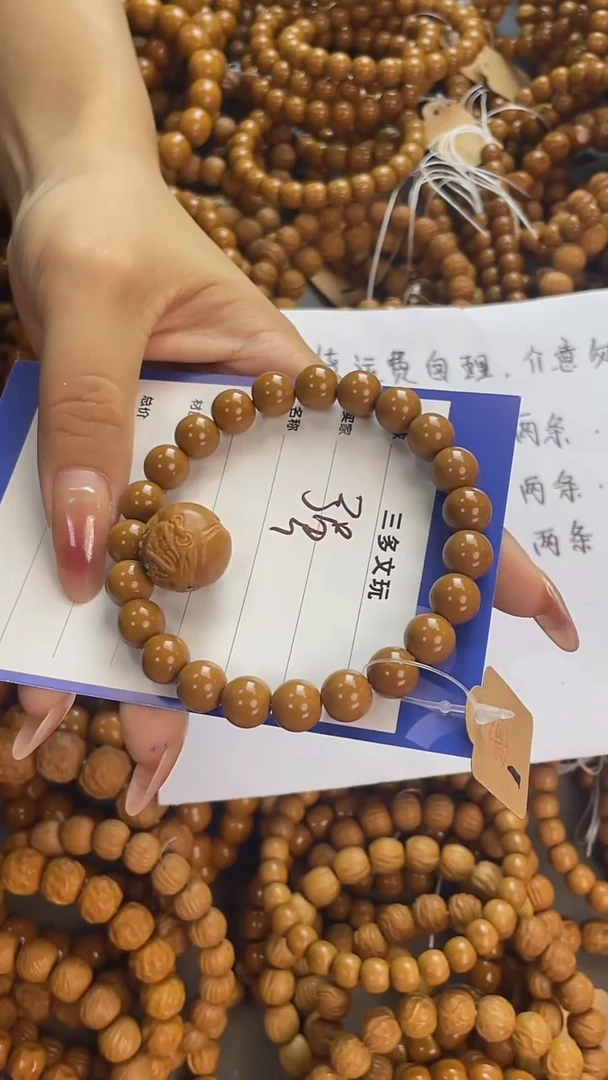 手串猴头核桃强*猴头，易碎品，轻拿轻放。