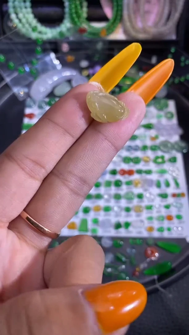 未镶嵌挂件翡翠金蟾
