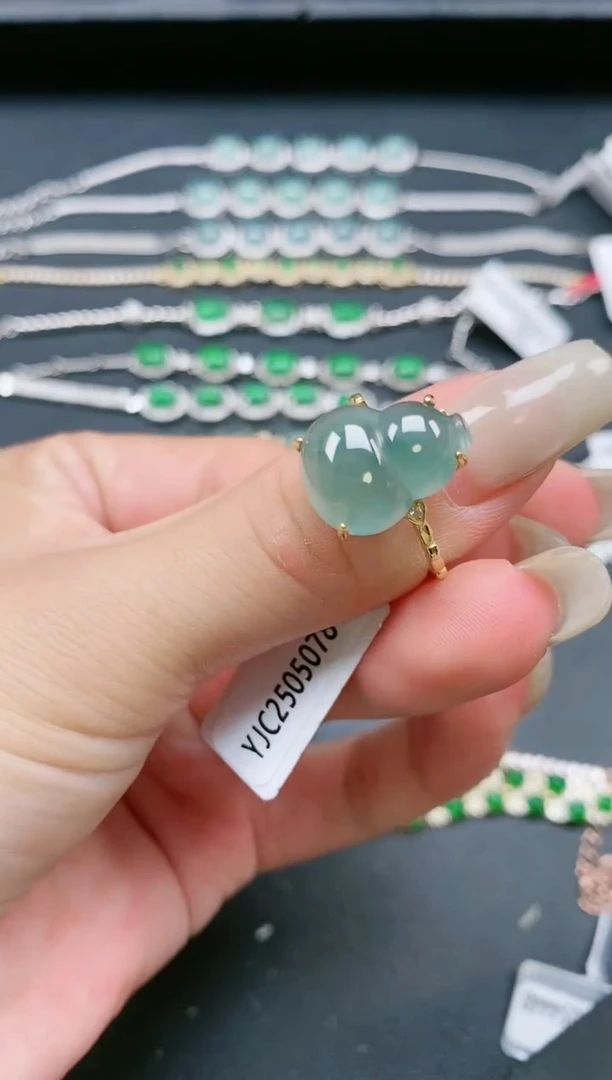 翡翠戒指银S925镶嵌111111