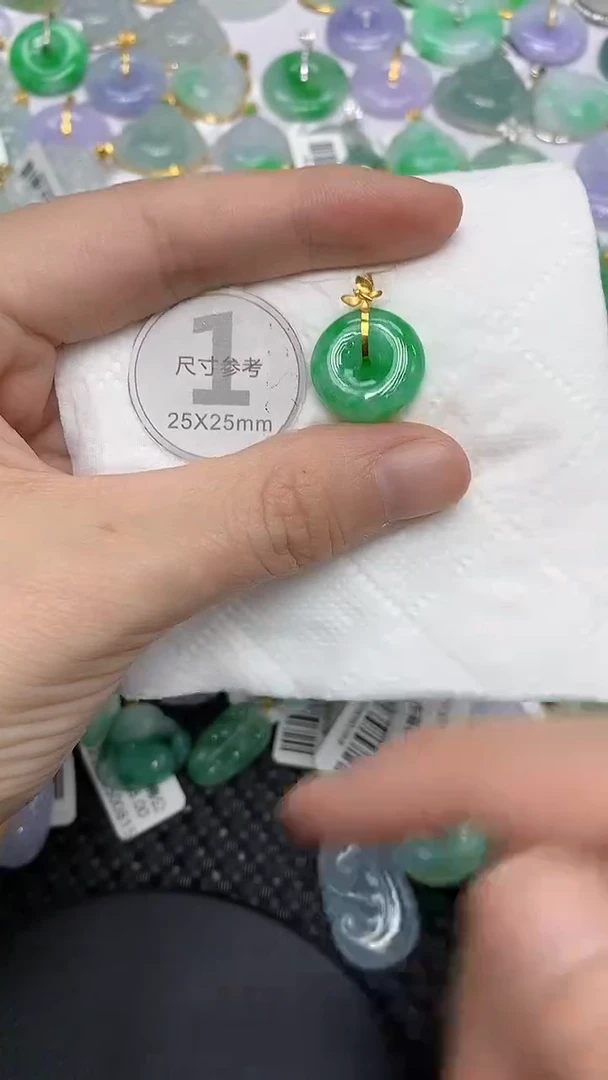 颈饰18K金镶嵌翡翠11111111