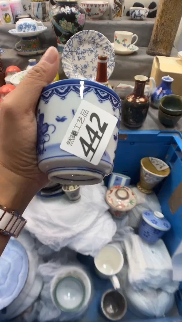 瓷片不****⭐442