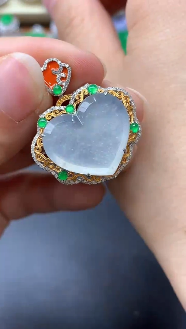 颈饰18K金镶嵌翡翠363-中国好珍宝