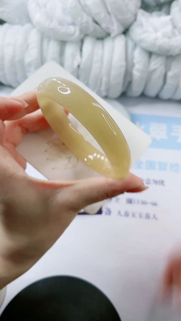 【闪购商品】石英质玉手镯未镶嵌多样性发货L185-63