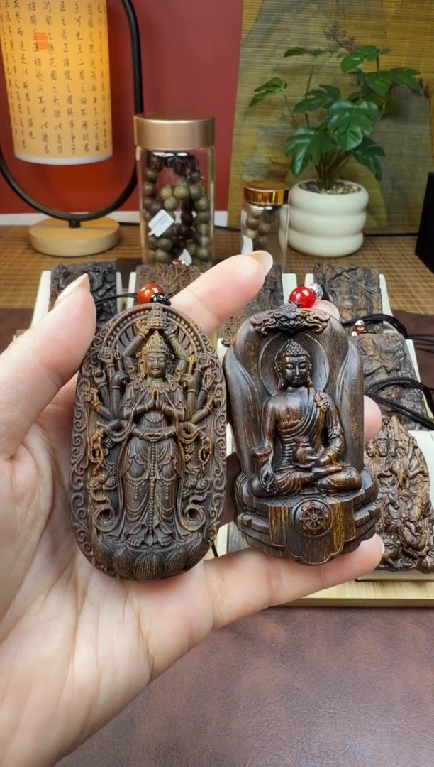 木木雕款娃**…千手+药师佛 送养香瓶