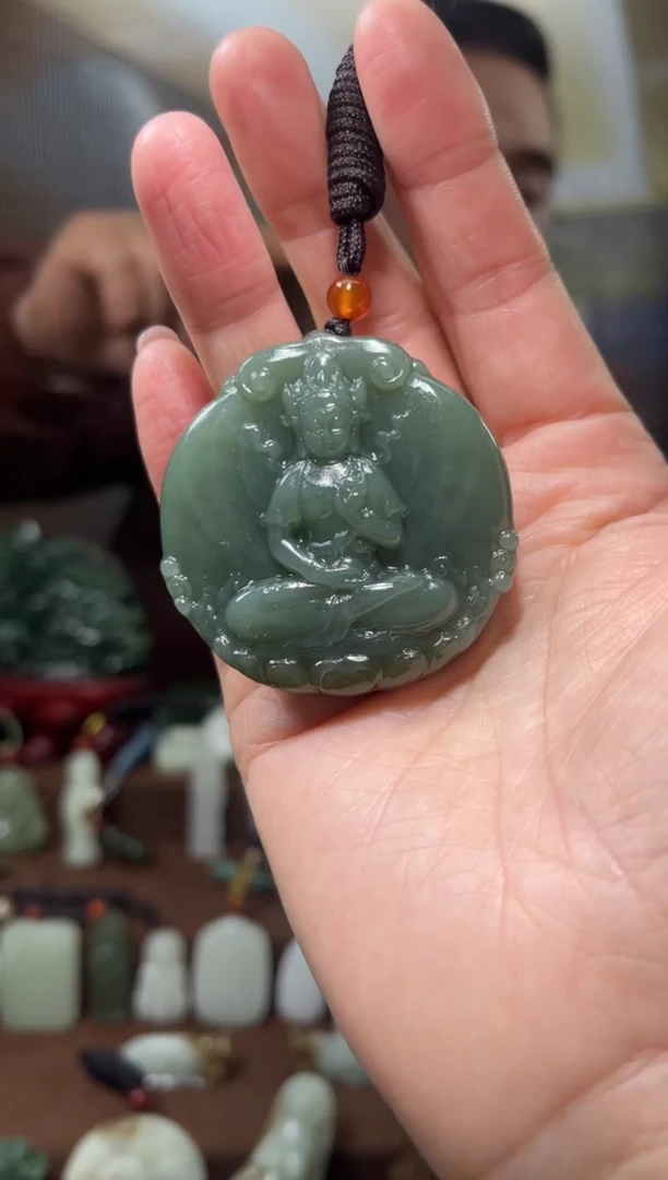 颈饰未镶嵌和田玉·