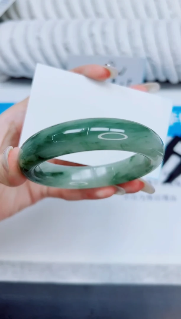 未镶嵌手镯石英质玉199/54.6