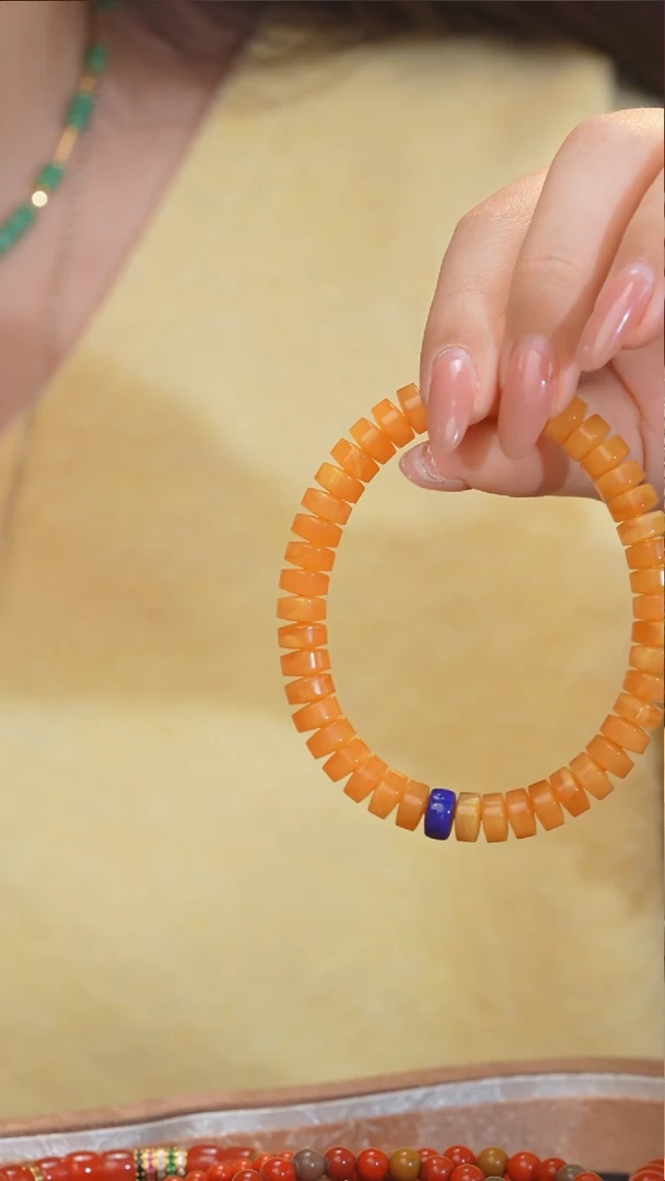 【闪购商品】蜜蜡手串未镶嵌8@@N7577