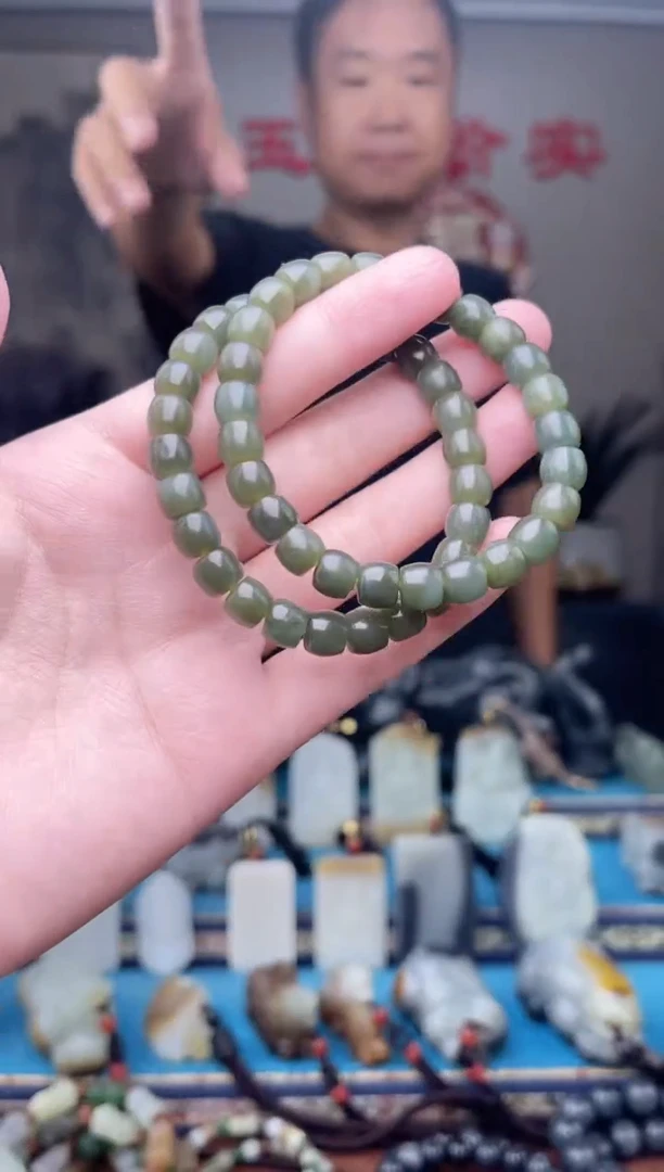 和田玉未镶嵌挂件多样性发 拍一发一