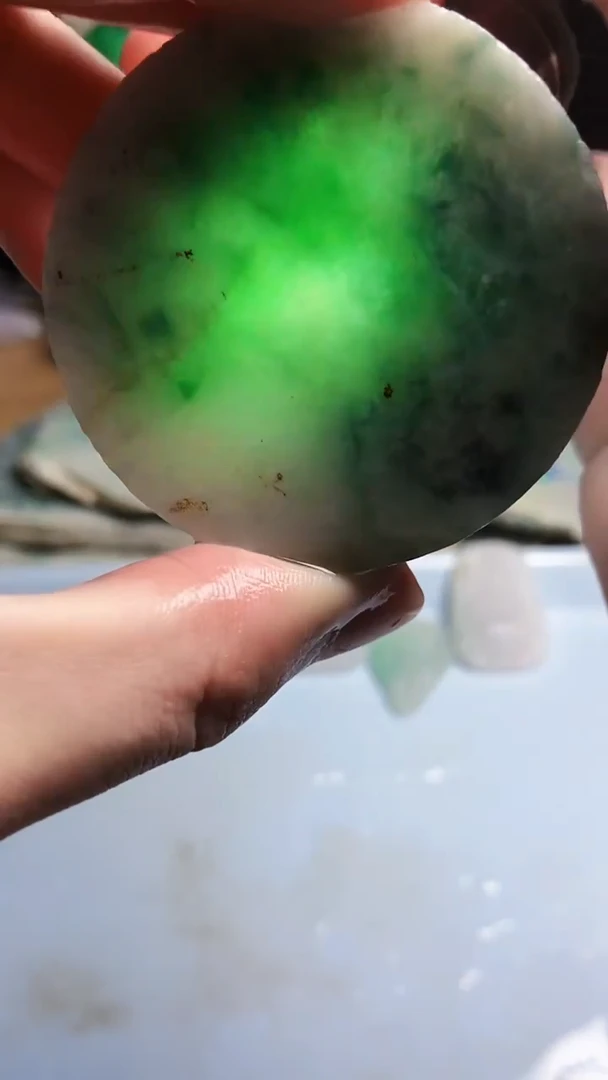 翡翠未镶嵌颈饰翡翠A货