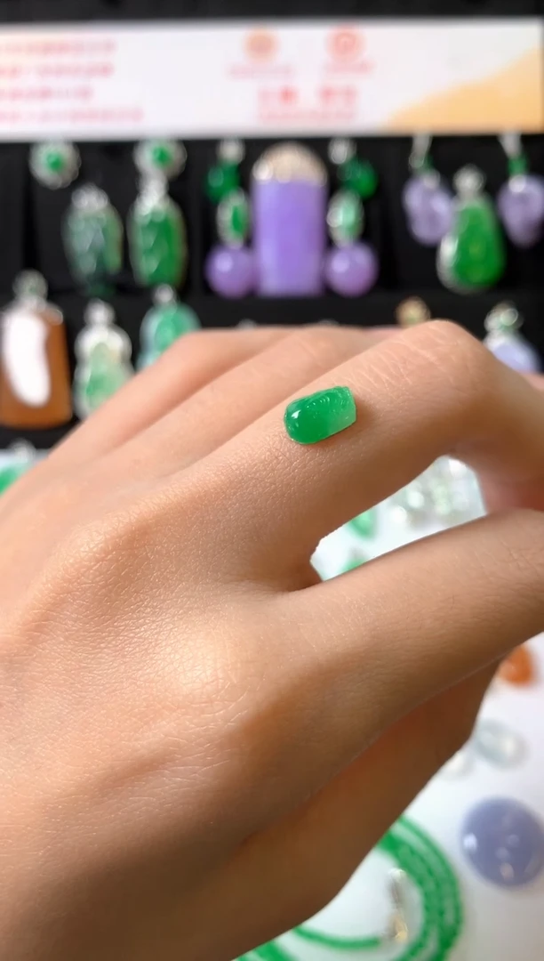 未镶嵌定制翡翠裸石（镶嵌定制）