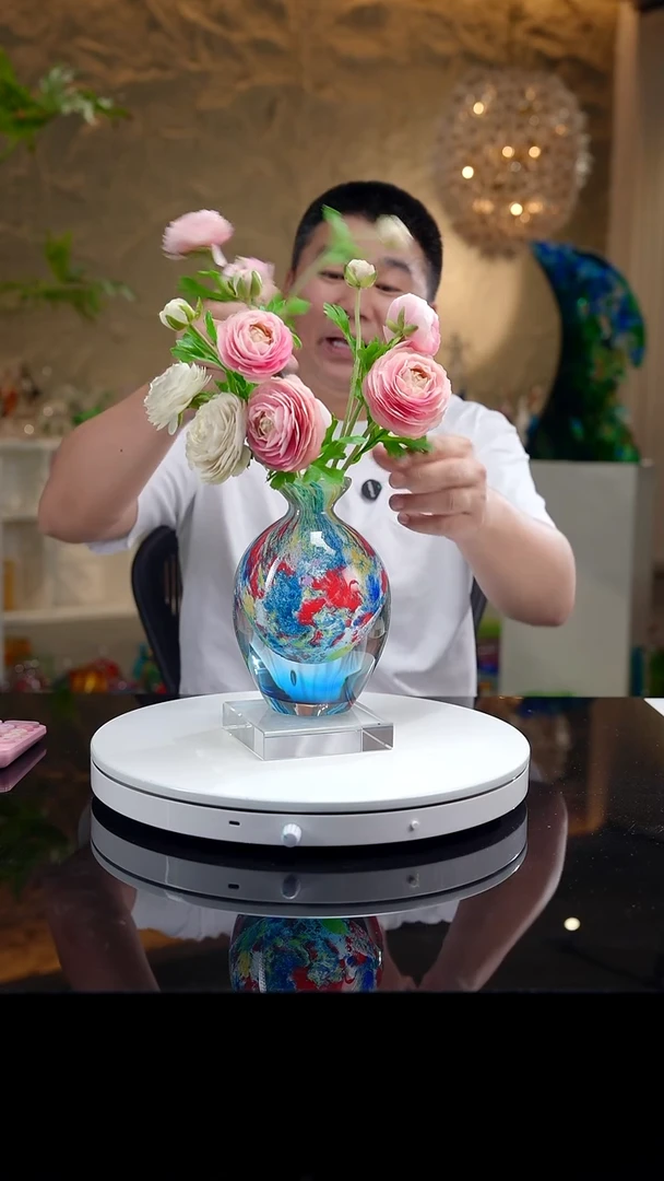 设计款水晶琉璃花器