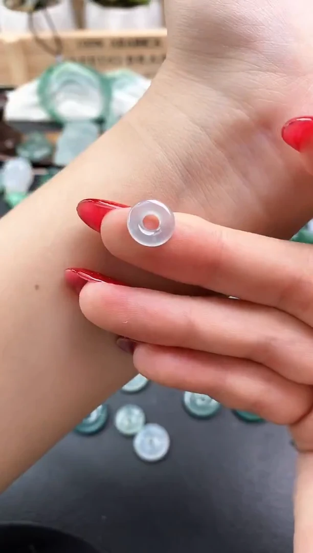 颈饰未镶嵌翡翠甜甜圈