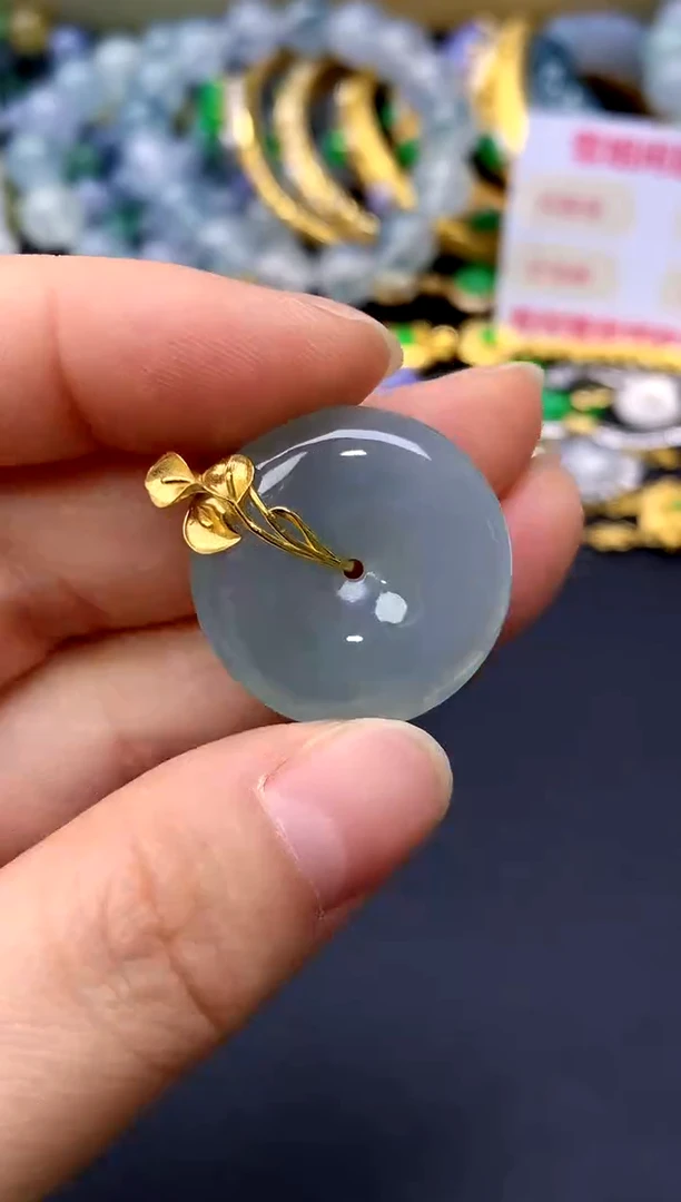 颈饰18K金镶嵌翡翠30-中国好珍宝